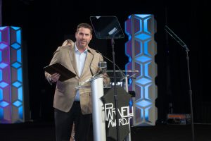 Jason Cribbs accepts Indispensable Technology Video CreateLED 3 Dimensional LED Display