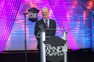 Jonathan Smeeton accepts The Parnelli Visionary Award